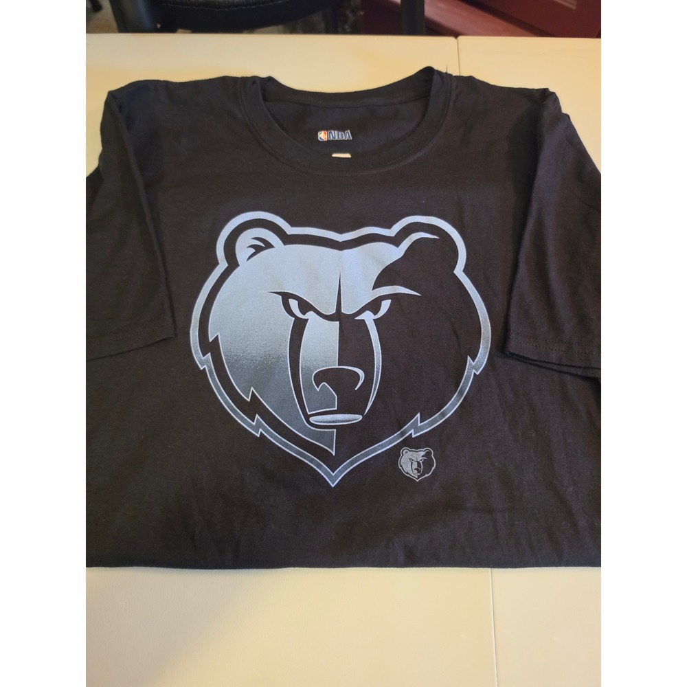 NBA Memphis Grizzlies Graphic T-Shirt Mens‎ Medium Black Silver Bear Logo Tee